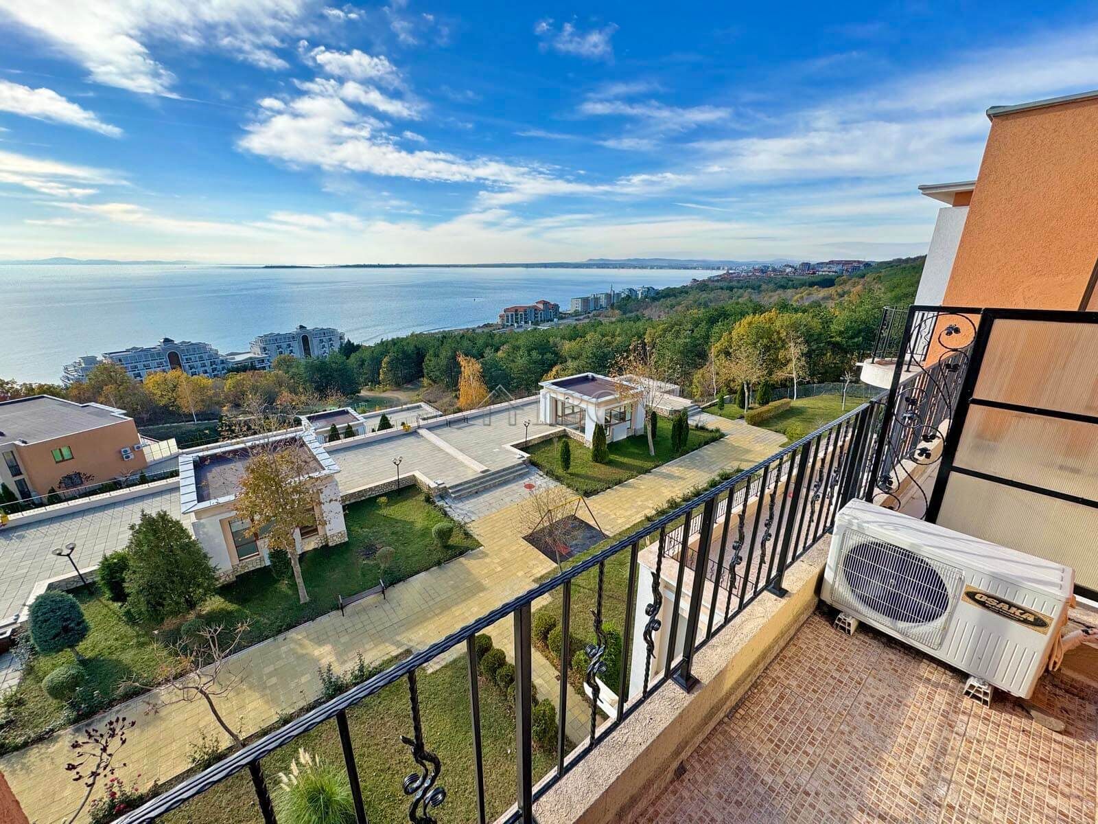 Čelní výhled na moře! 2-ložnicový apartmán v Sea Fort Grand Resort, Sveti Vlas