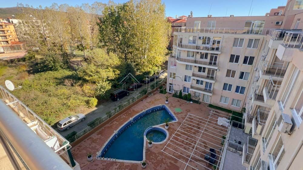 Apartmán se 2 ložnicemi a výhledem na bazén v Balkan Breeze 1