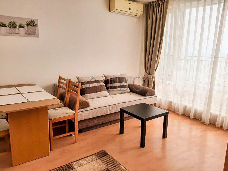 Čelní výhled na moře! 1lůžkový apartmán s velkou terasou v Marina View Fort Noks Grand Resort