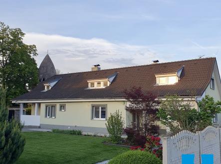 Prodej - dům/vila, 240 m²