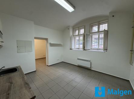 Pronájem kanceláře, 28 m²