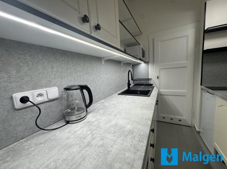 Pronájem bytu, 2+kk, 39 m²