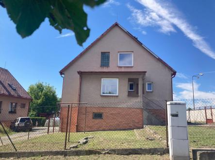 Pronájem domu/vily, 160 m²