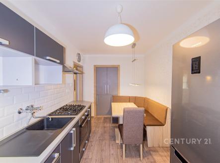 Pronájem bytu, 2+1, 68 m²