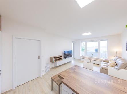 Pronájem bytu, 2+kk, 51 m²