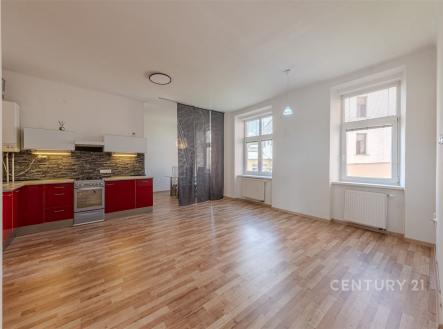Pronájem bytu, 3+kk, 91 m²