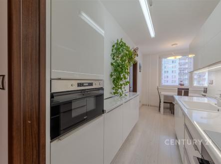 Pronájem bytu, 3+1, 75 m²