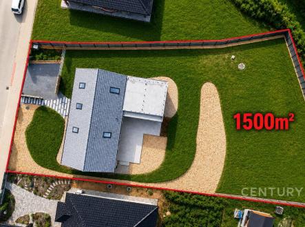 Pronájem domu/vily, 236 m²