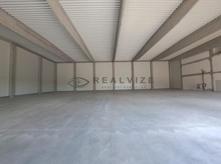 Pronájem komerčního objektu, sklad, 456 m²