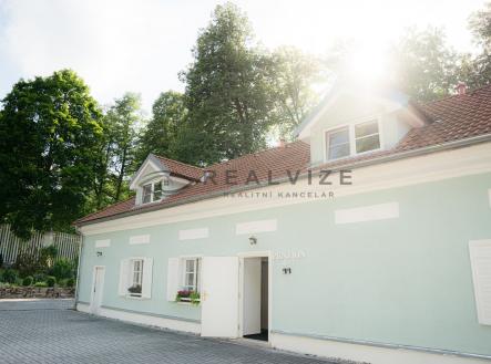 Prodej - hotel, 880 m²