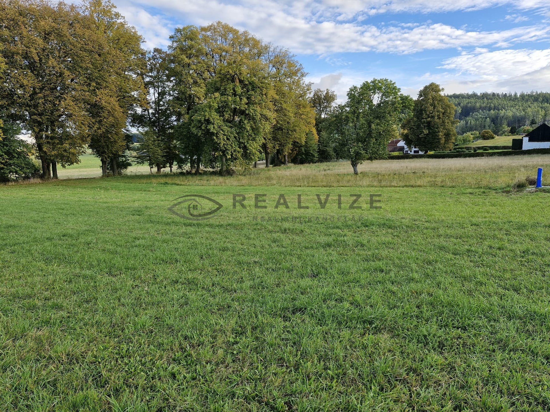 WhatsApp Image 2025-10-08 at 17.37.40