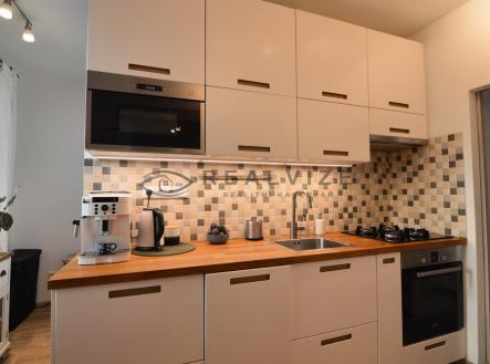 Pronájem bytu, 3+1, 67 m²