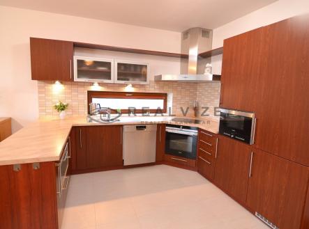 Pronájem bytu, 3+kk, 84 m²