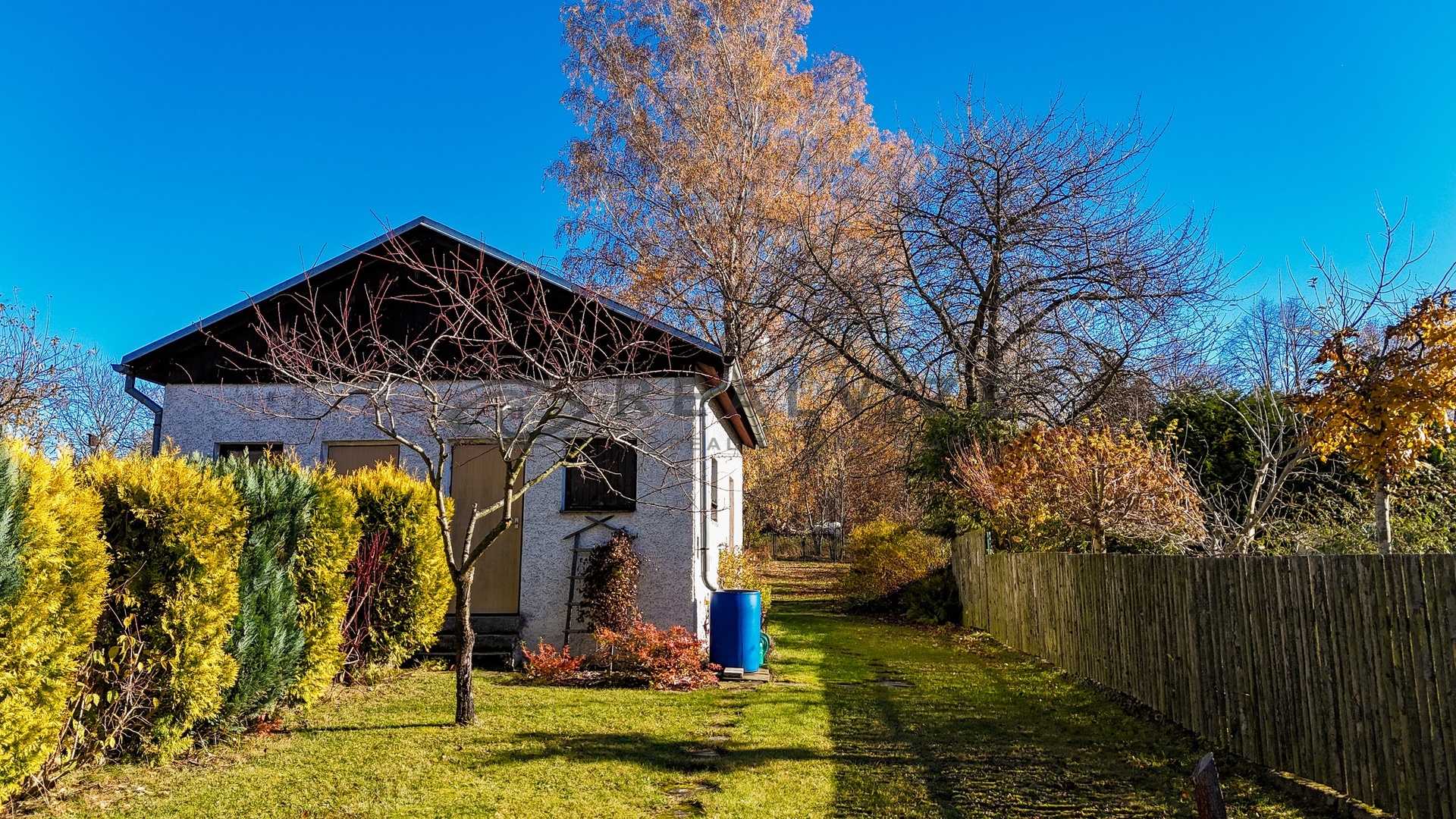 pohled na zahradu RD Nové Hrady