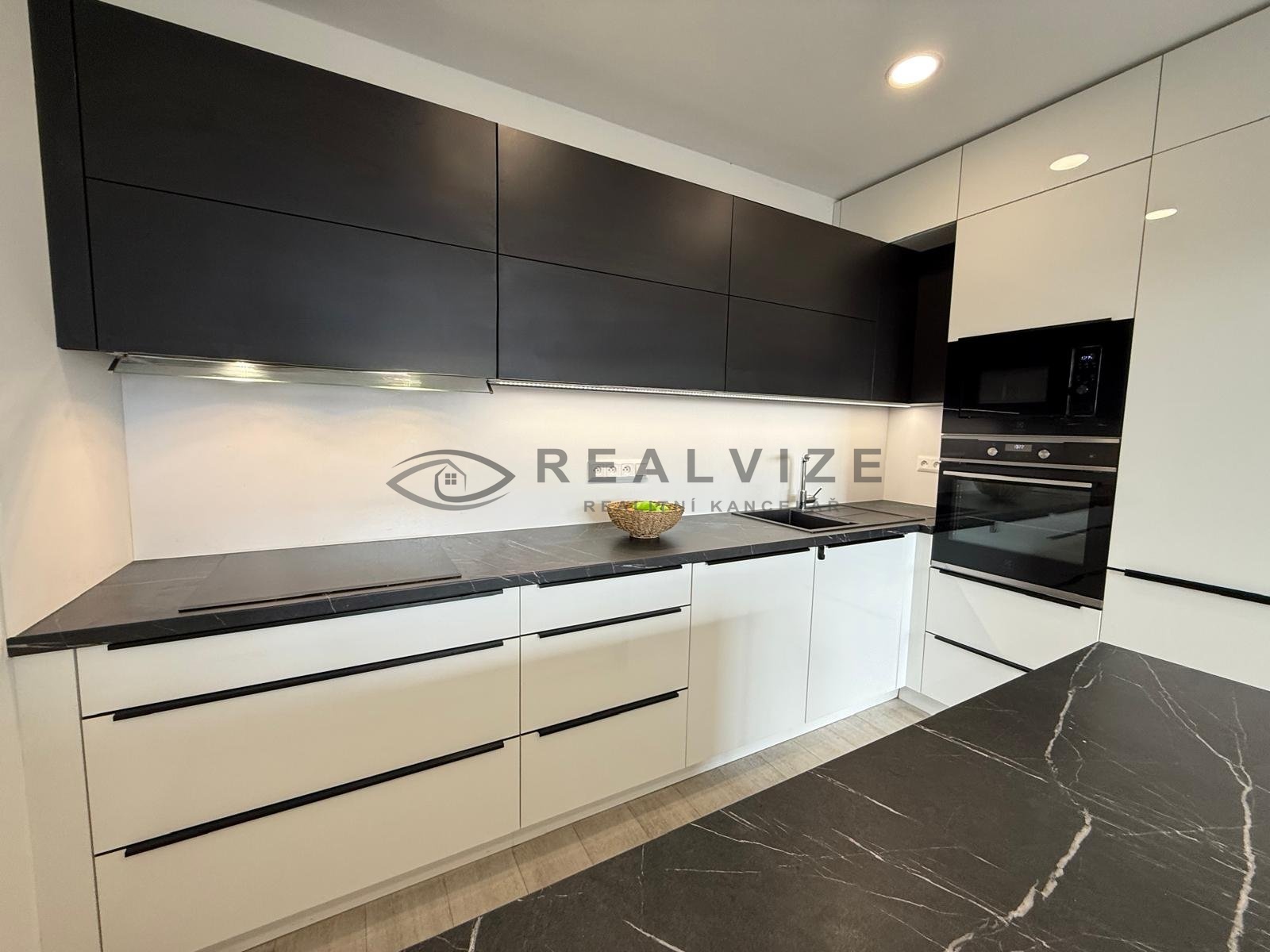 WhatsApp Image 2026-02-17 at 22.11.22h