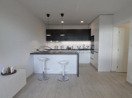 Pronájem bytu, 2+kk, 42 m²