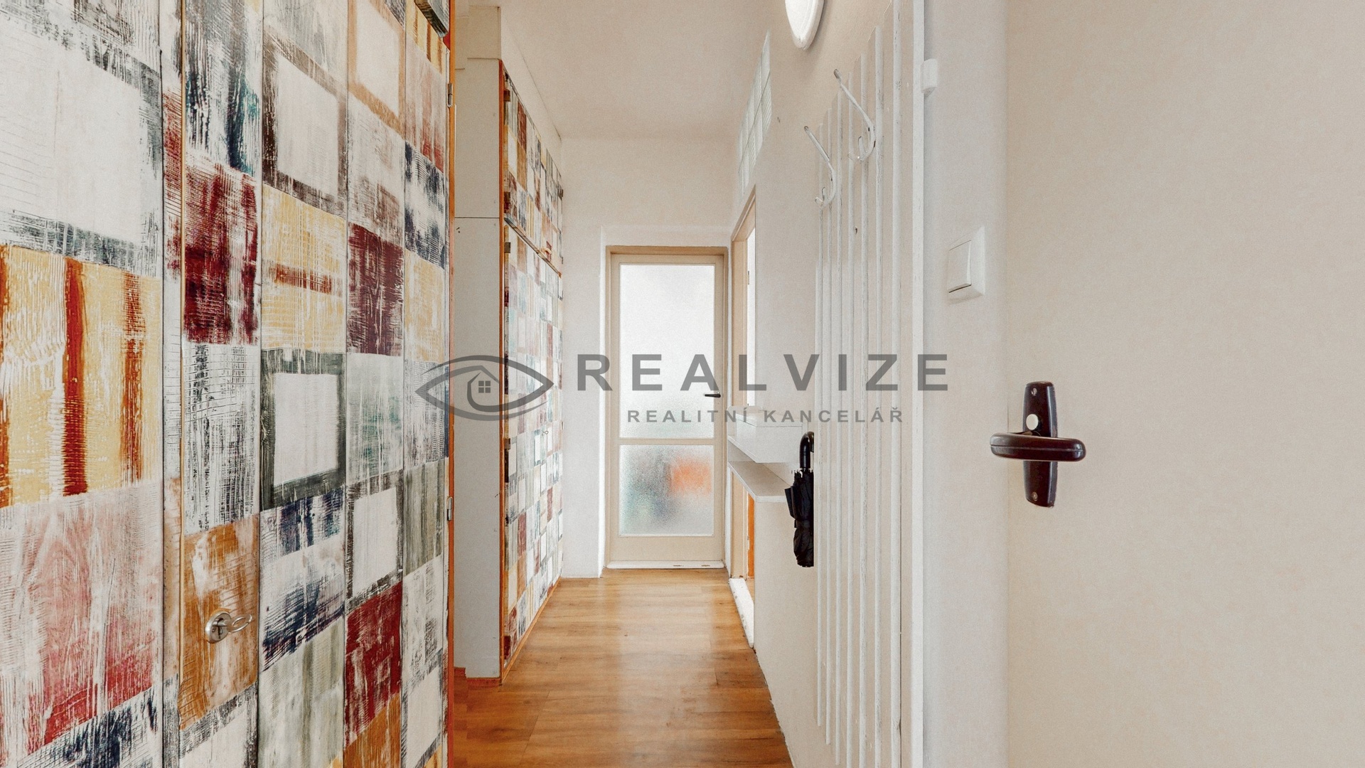 Byt Brožíkova 2+1 chodba
