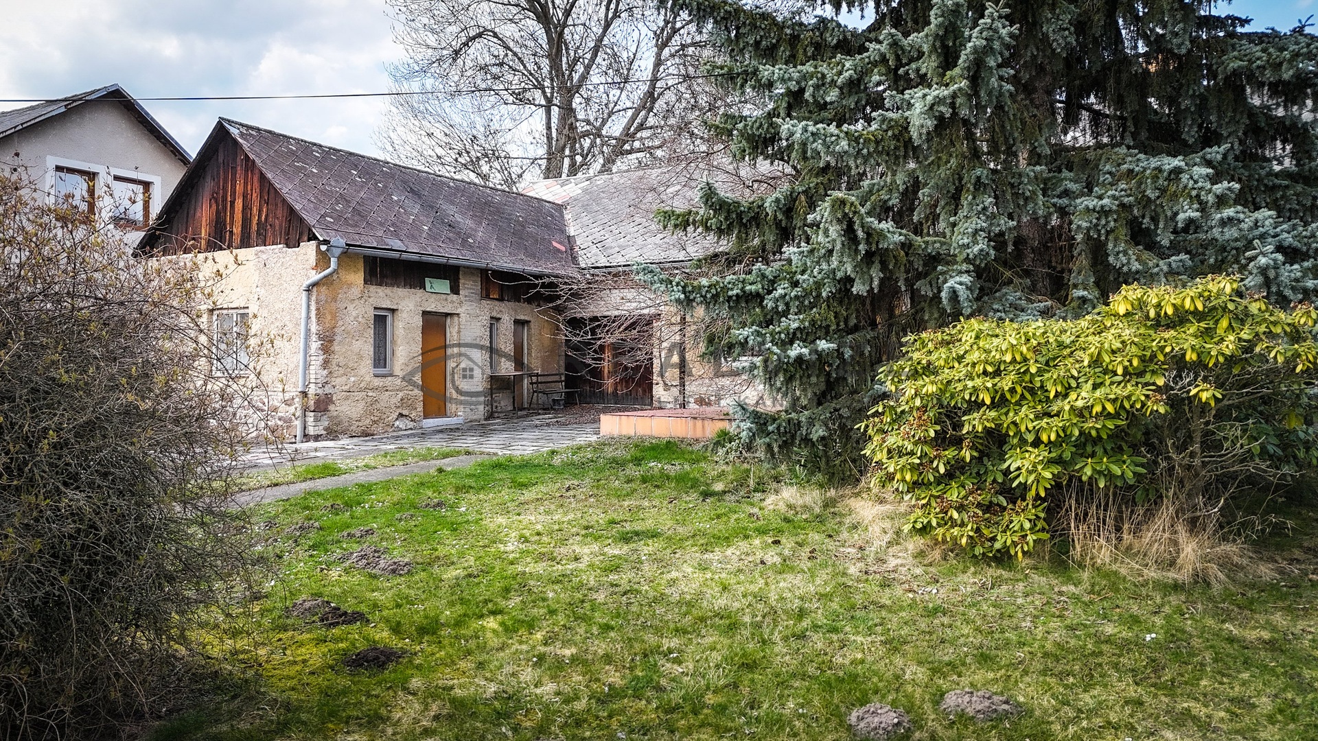 Chalupa Příbram pohled na chalupu 2