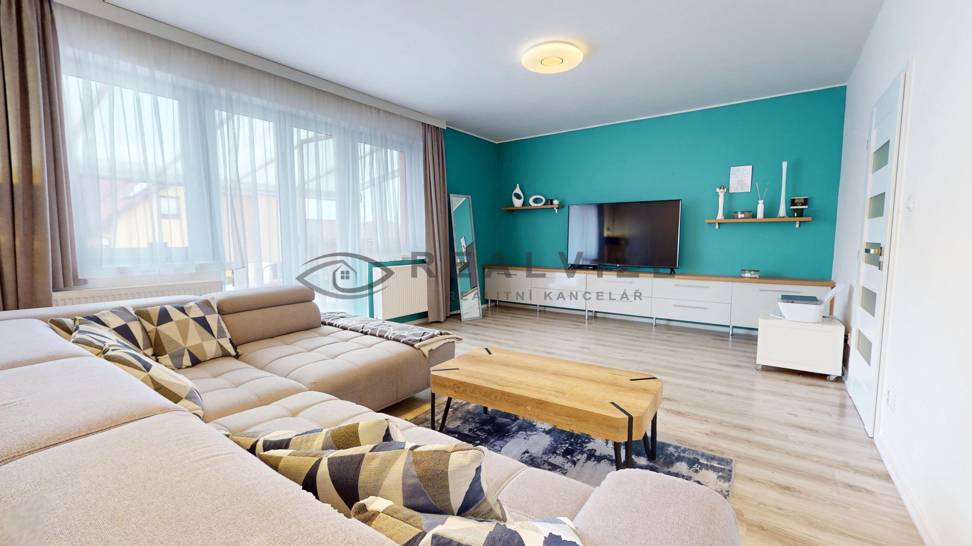 Prodej RD Úsilné obývací pokoj foto 1