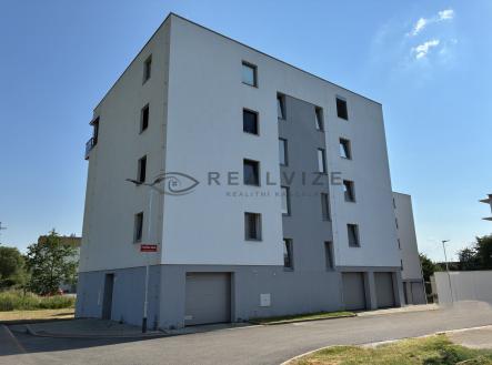 Pronájem bytu, 2+kk, 63 m²