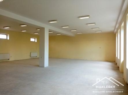 Pronájem obchodní prostor, 135 m²