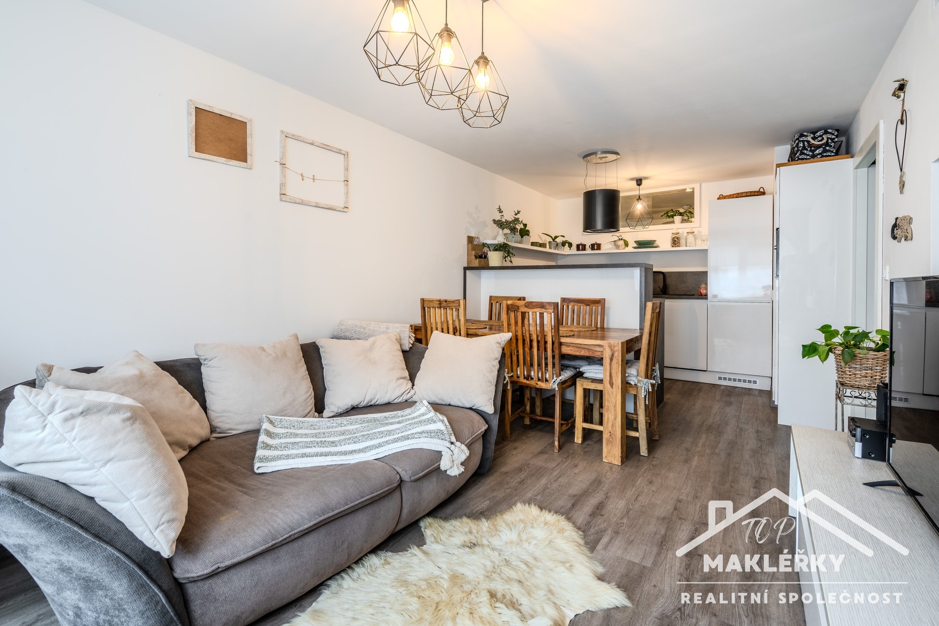 Břežany II_foto_final-2