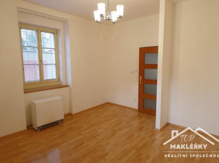 Pronájem bytu, 1+1, 37 m²