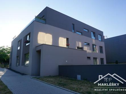 Pronájem bytu, 1+kk, 28 m²