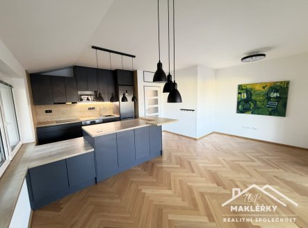 Pronájem bytu, 3+kk, 65 m²