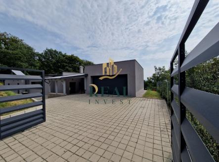 Prodej domu/vily, 223 m² obrázek