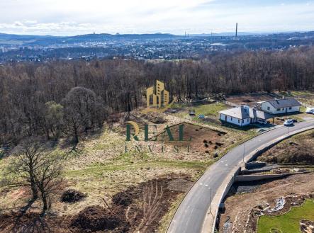 Prodej - pozemek pro bydlení, 2 442 m²