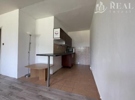Pronájem bytu, 1+kk, 32 m²