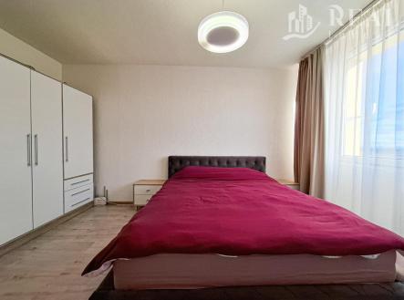 Pronájem bytu, 1+1, 35 m²