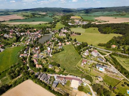 Prodej pozemku pro bydlení, 13 327 m²