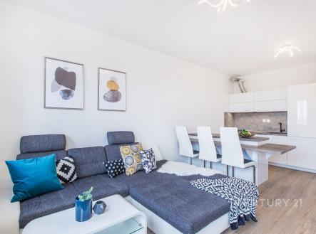 Pronájem bytu, 2+kk, 51 m²