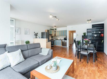 Pronájem bytu, 3+kk, 84 m²