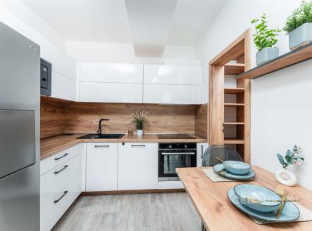 Pronájem bytu, 2+kk, 85 m²