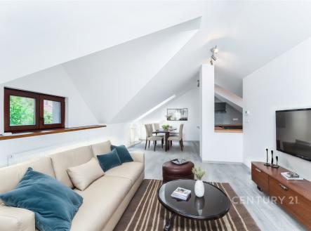 Pronájem bytu, 2+kk, 65 m²