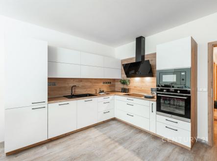 Pronájem bytu, 3+kk, 100 m²