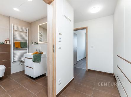 Pronájem bytu, 2+kk, 47 m²