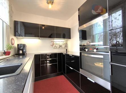 Prodej bytu, 4+1, 75 m²