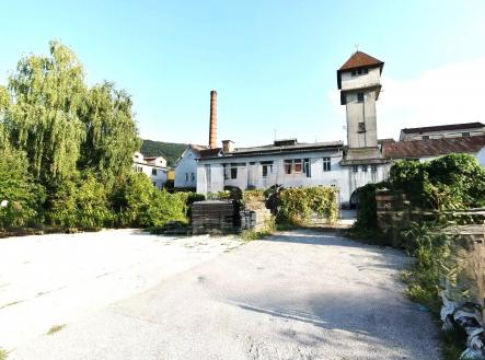 Vícefunkční areál s pozemky 64.526 m2, Majdan - Horné Orešany, Slovensko