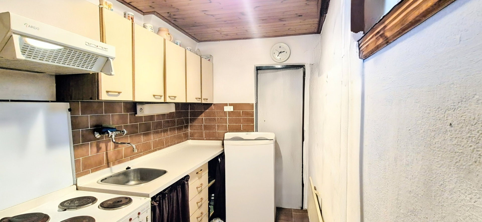 Prodej rodinného domu 98 m² k rekonstrukci, Neuměřice okres Kladno