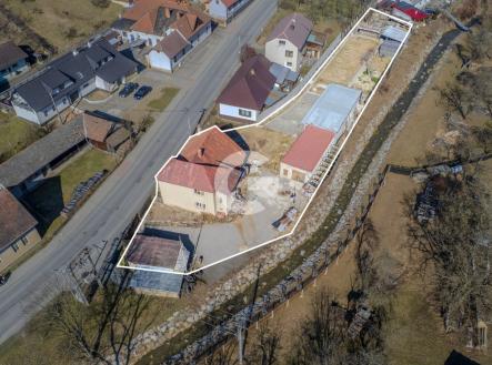 Prodej pozemku pro bydlení, 1 902 m²