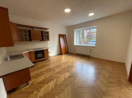 Pronájem bytu, 3+kk, 80,7 m²