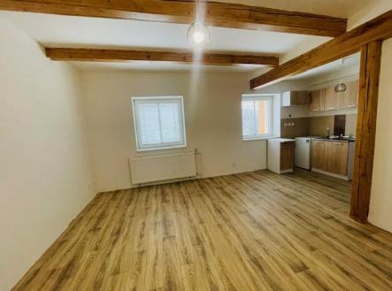 Pronájem bytu, garsoniéra, 30 m²