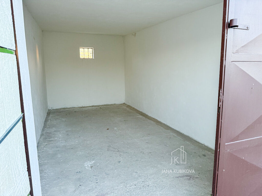 Prodej řadové garáže – Veselí nad Moravou, lokalita Hutník