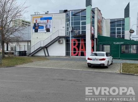 Pronájem obchodní prostor, 540 m²