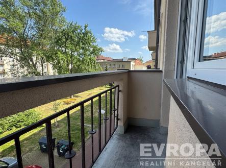 Pronájem bytu, 2+1, 60 m²