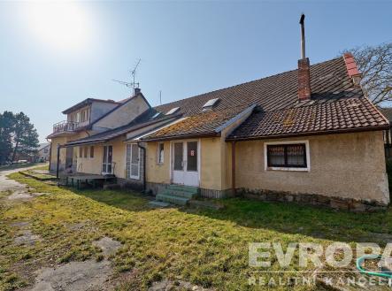 Prodej skladovací prostor, 400 m²